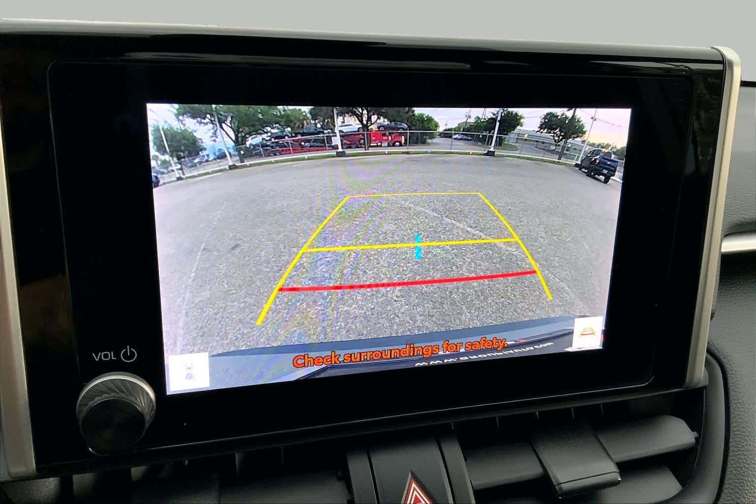 Used 2024 Toyota RAV4 XLE AWD/4WD image 53