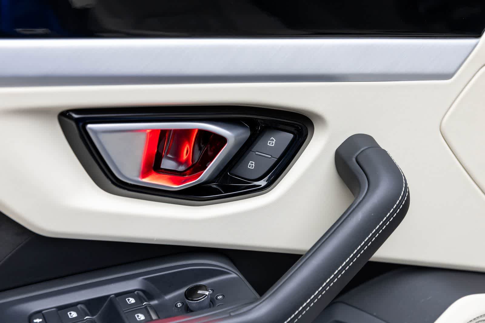 Used 2019 Lamborghini Urus image 27
