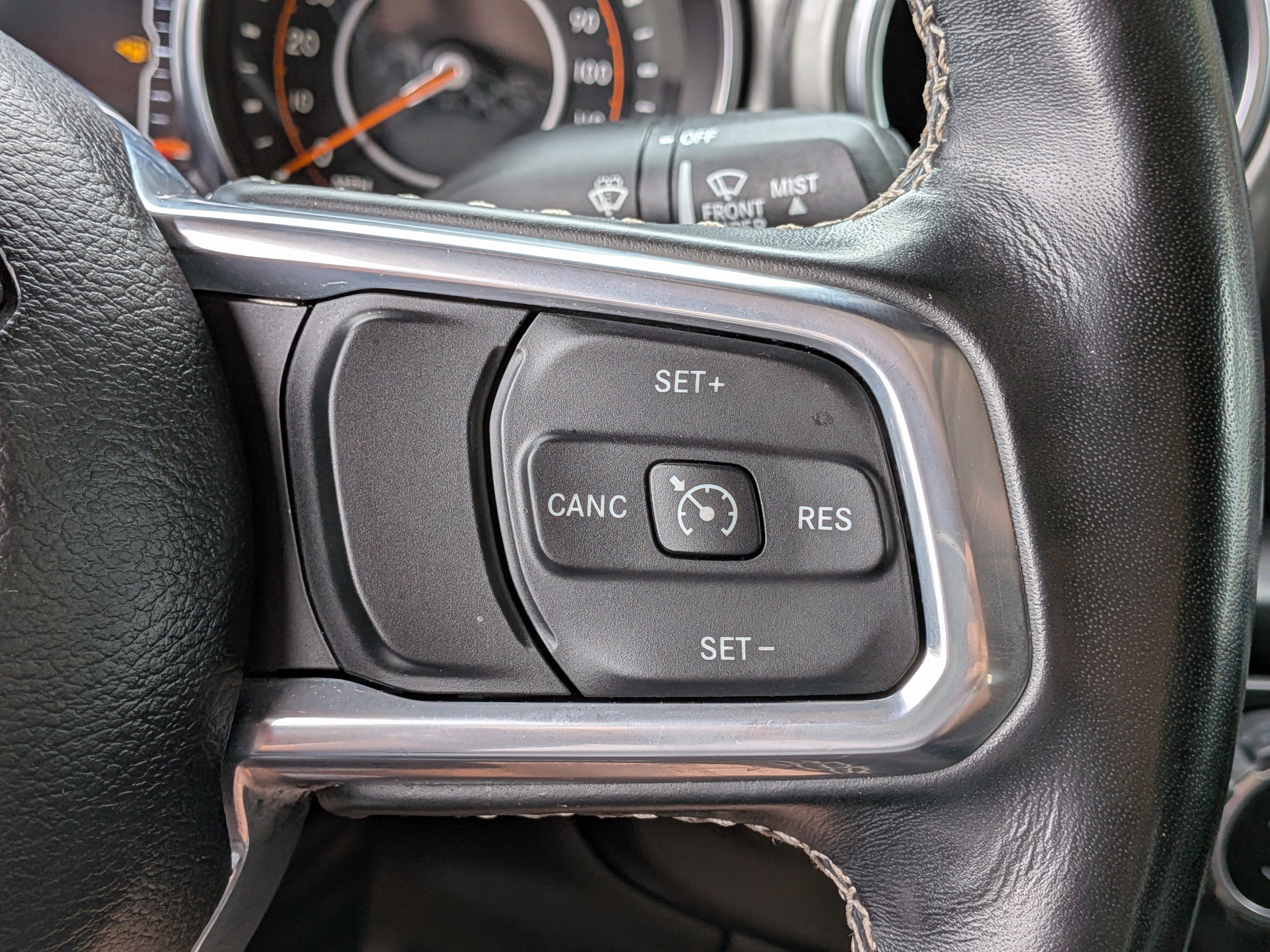 Used 2022 Jeep Gladiator Overland w/ Cold Weather Group image 24