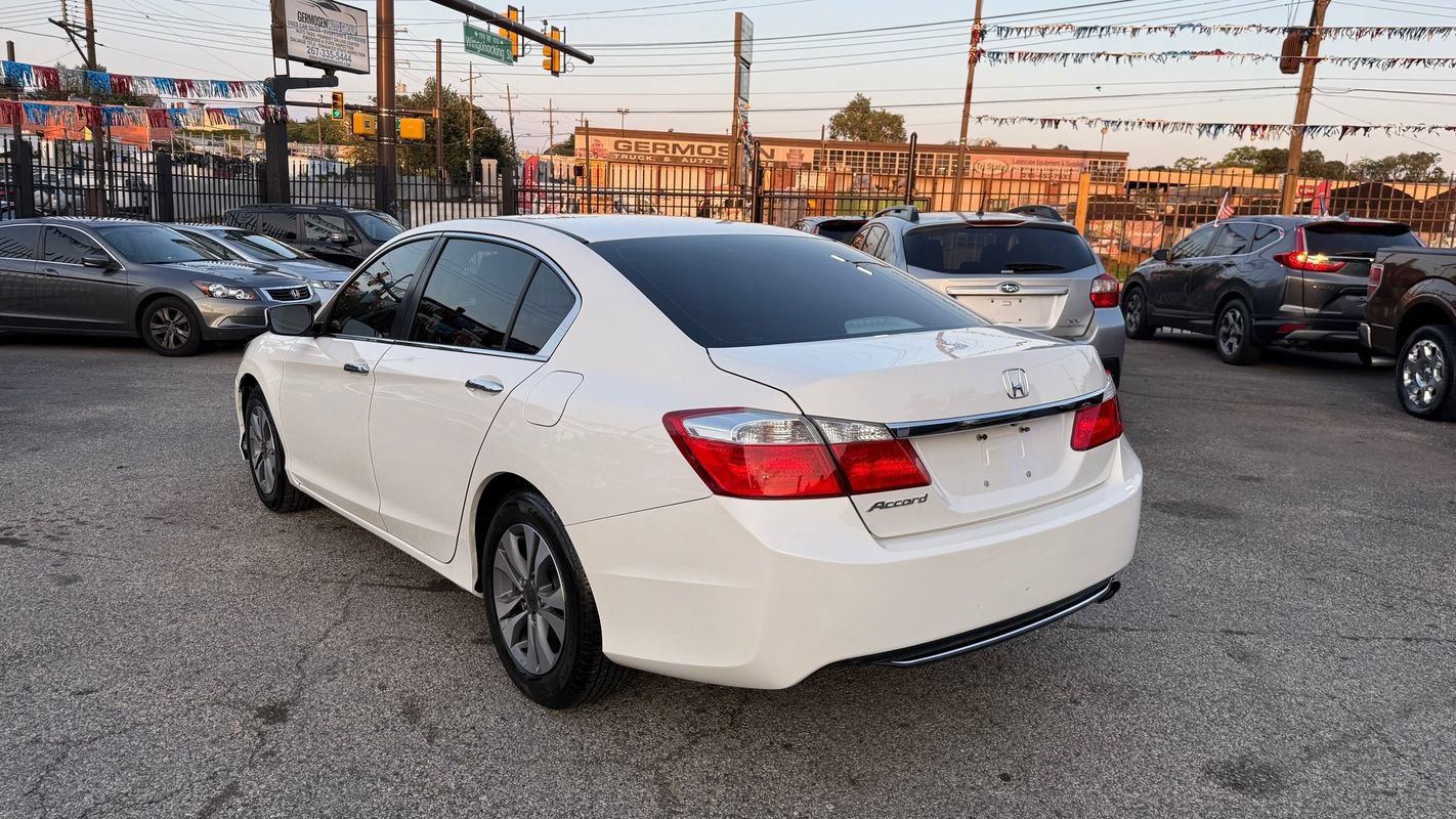 Used 2015 Honda Accord LX image 3