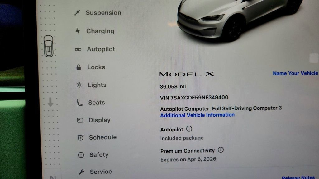 Used 2022 Tesla Model X image 13