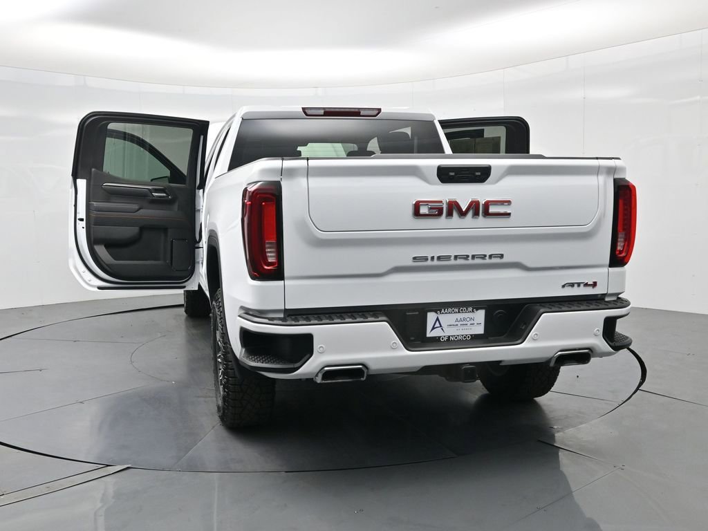 Used 2025 GMC Sierra 1500 AT4 image 39