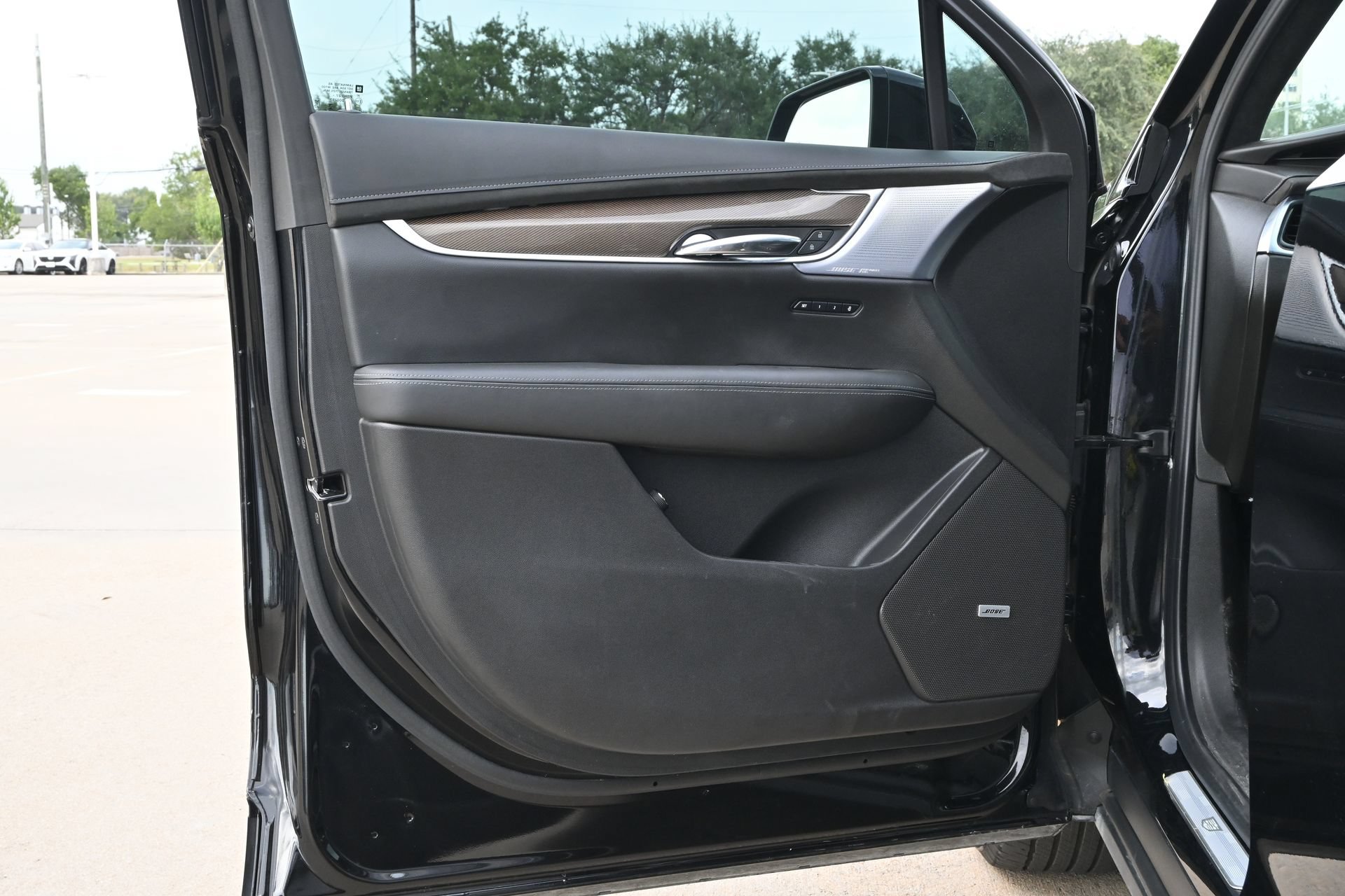 Certified 2024 Cadillac XT6 Sport w/ Platinum Package AWD/4WD image 18