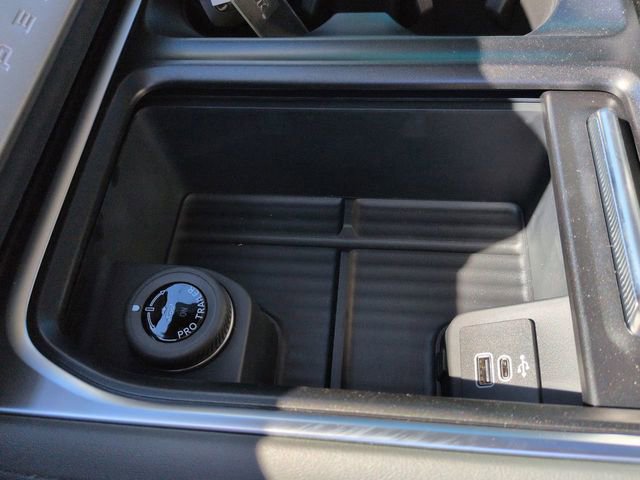 New 2026 Ford Expedition Active image 25