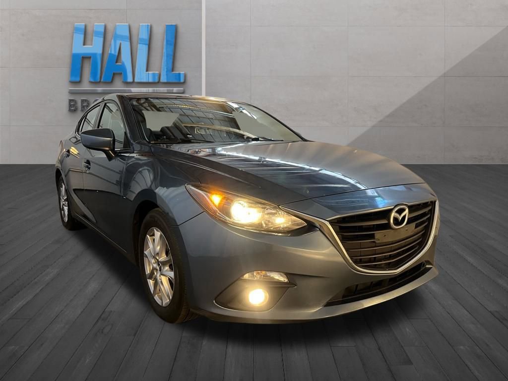 Used 2016 MAZDA MAZDA3 i Touring w/ Popular Equipment Package image 7