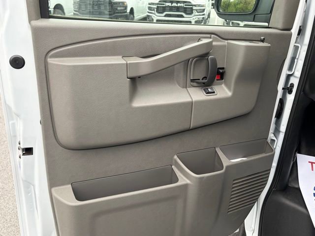 New 2026 GMC Savana 2500 w/ Driver Convenience Package RWD image 14