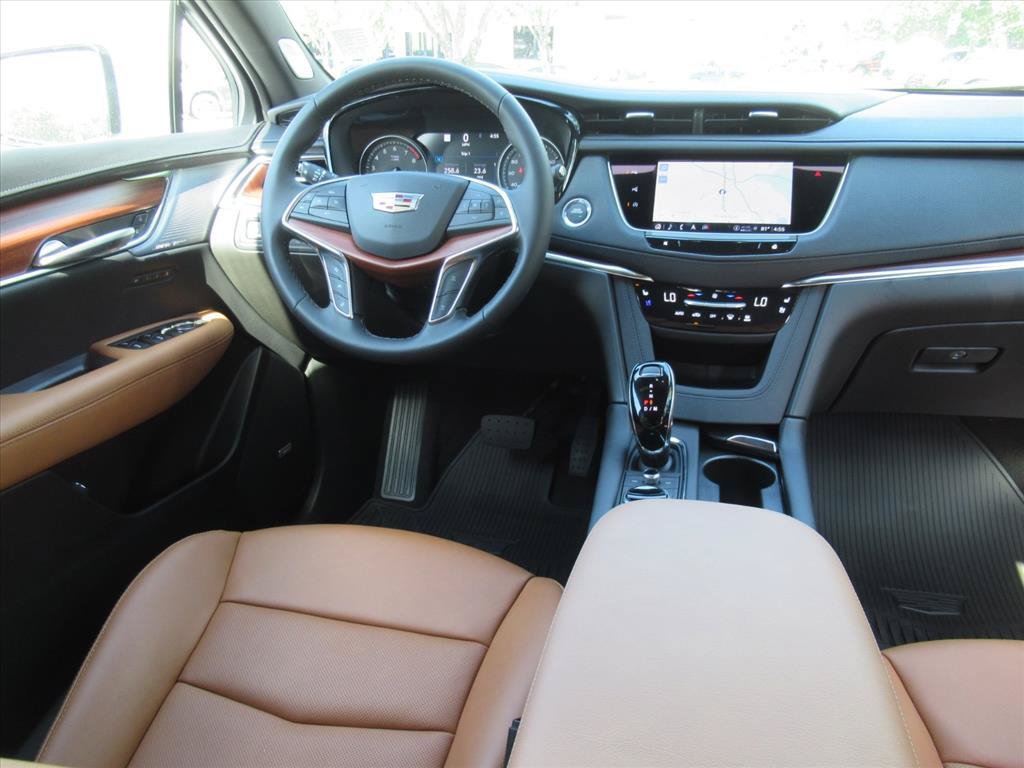 New 2026 Cadillac XT5 Premium Luxury w/ Driver Assist Package FWD image 12