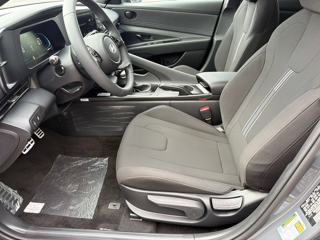 New 2026 Hyundai Elantra Sport FWD image 10