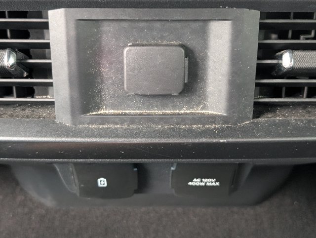 Used 2022 Ford F150 Lariat AWD/4WD image 34