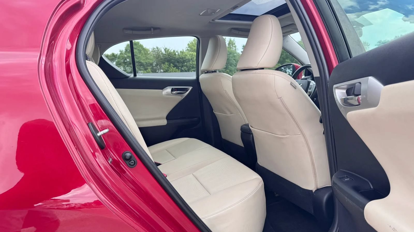 Used 2012 Lexus CT 200h Premium w/ Premium Audio Pkg FWD image 20