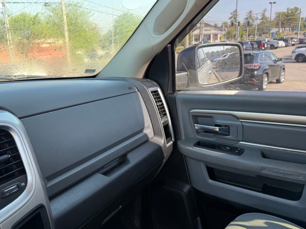 Used 2018 RAM 2500 SLT AWD/4WD image 25