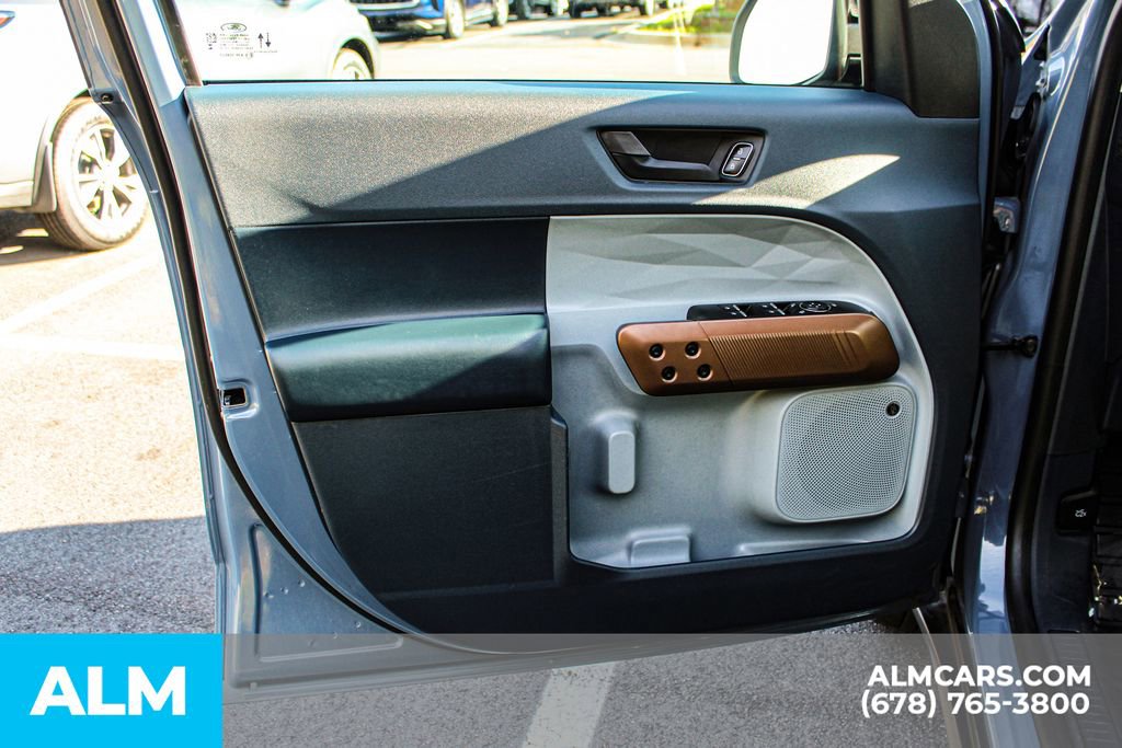 Used 2024 Ford Maverick Lariat image 39