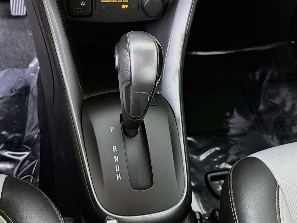 Used 2020 Chevrolet Trax LT w/ LT Convenience Package FWD image 10