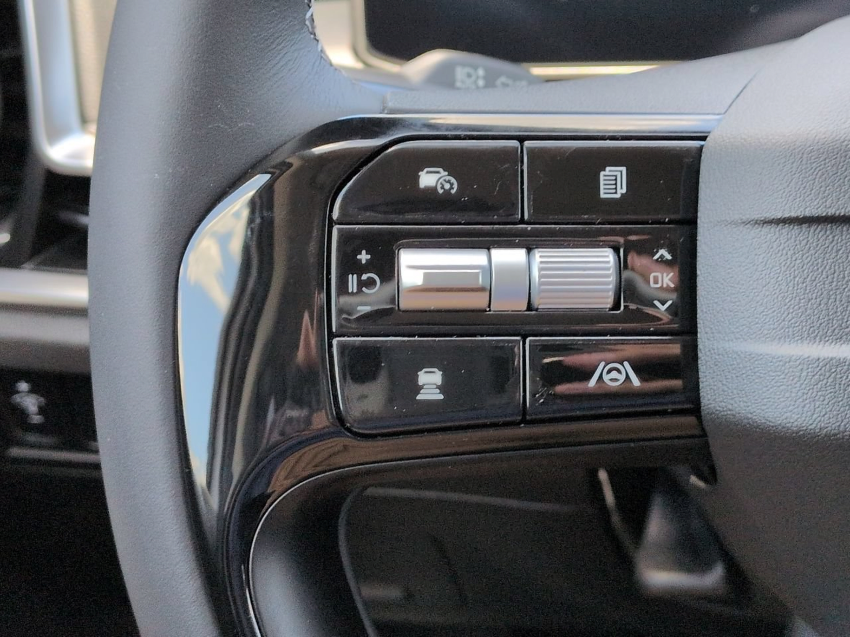 New 2026 Kia Sorento LX FWD image 57