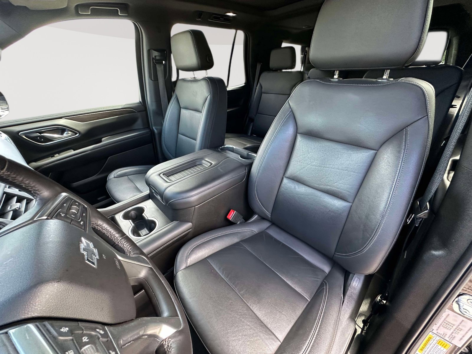 Used 2021 Chevrolet Tahoe Z71 w/ Z71 Off-Road Package AWD/4WD image 23