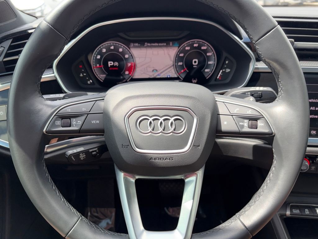 Used 2024 Audi Q3 2.0T Premium Plus w/ Premium Plus Package image 11
