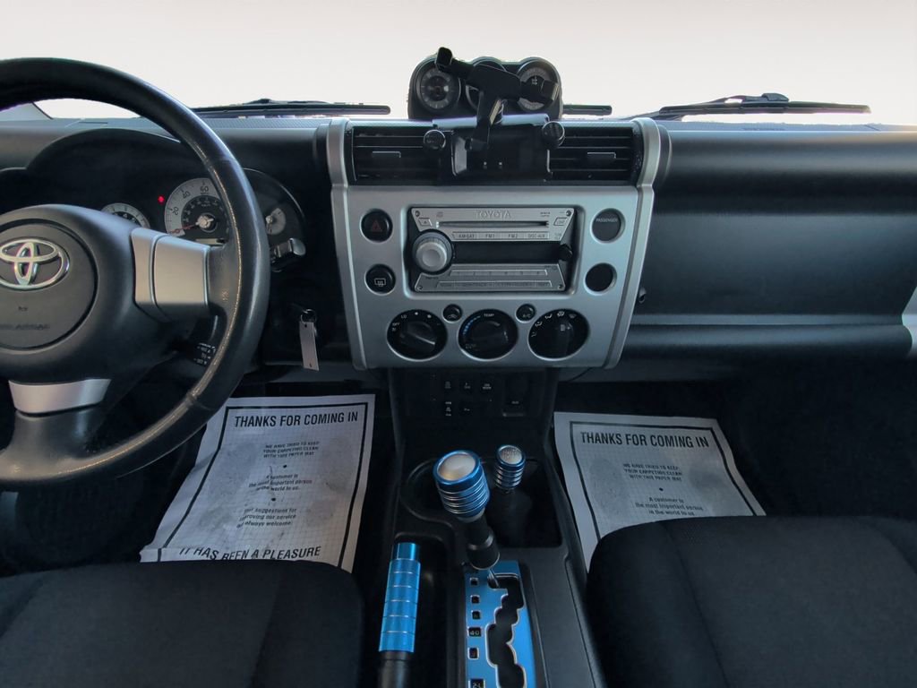 Used 2008 Toyota FJ Cruiser 4WD image 11