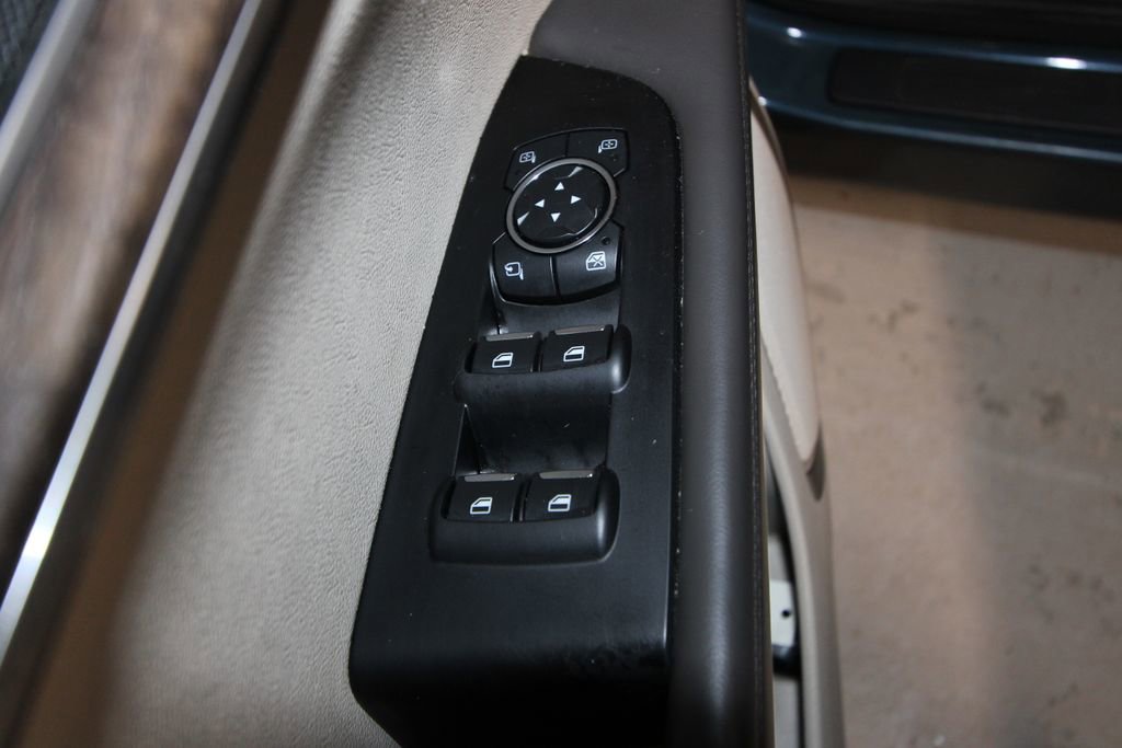 Used 2016 Lincoln MKX Reserve w/ Driver Assistance Package image 6