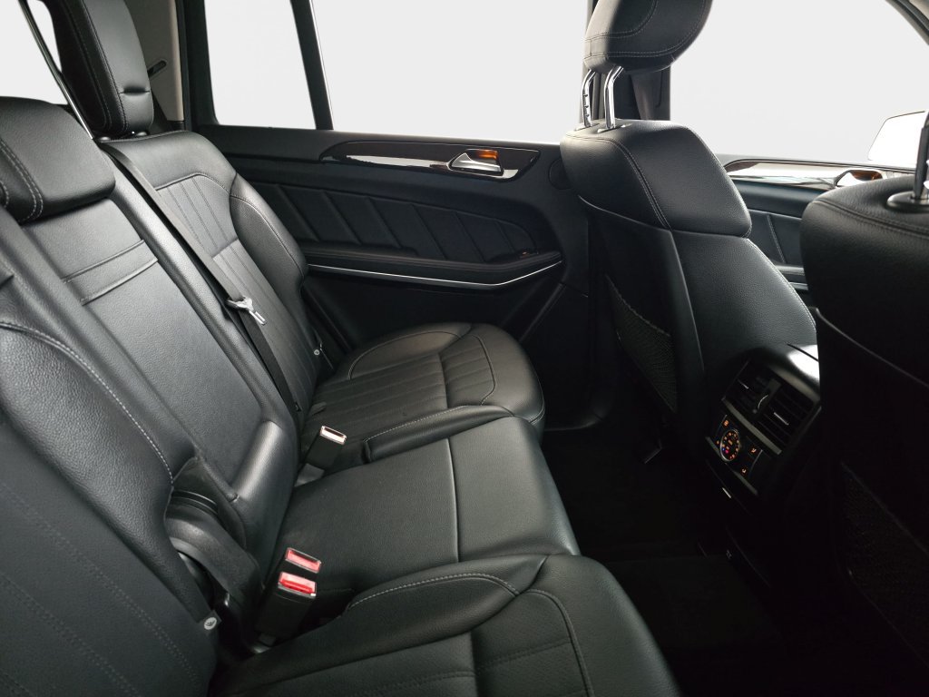 Used 2014 Mercedes-Benz GL 450 4MATIC image 13