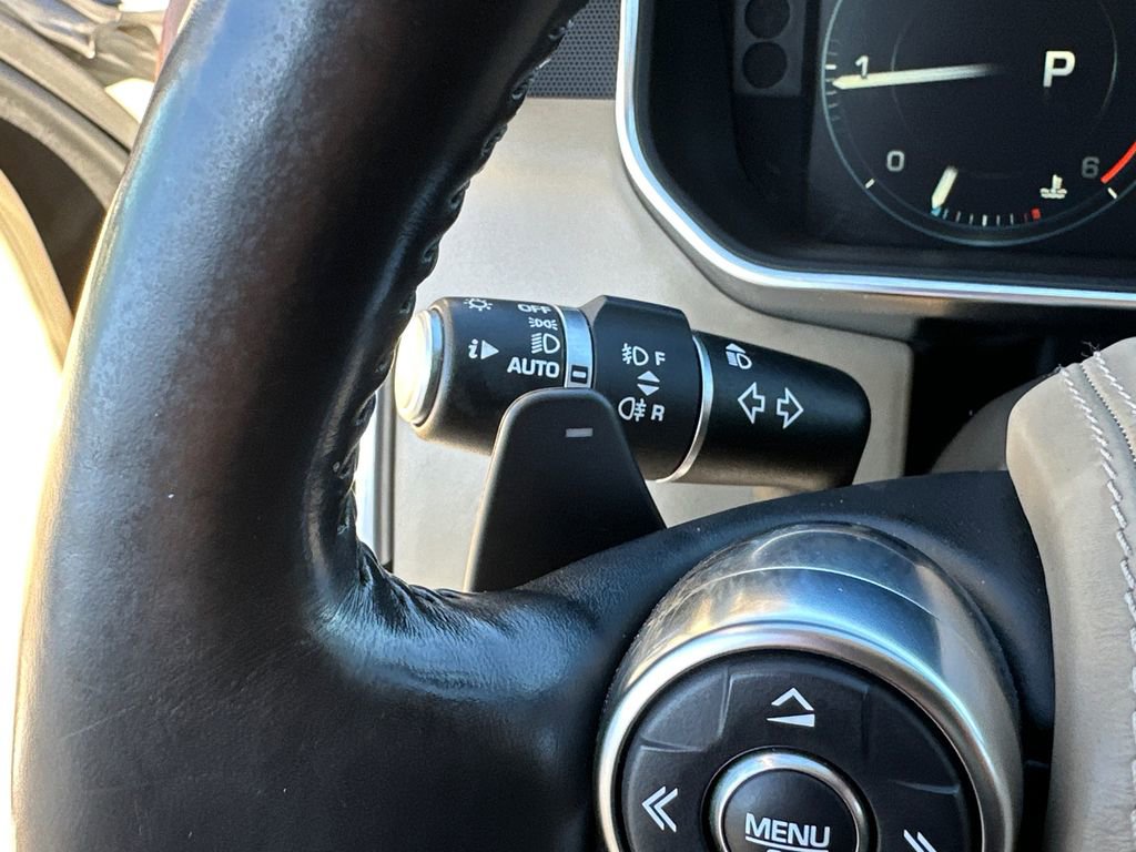 Used 2016 Land Rover Range Rover HSE image 34