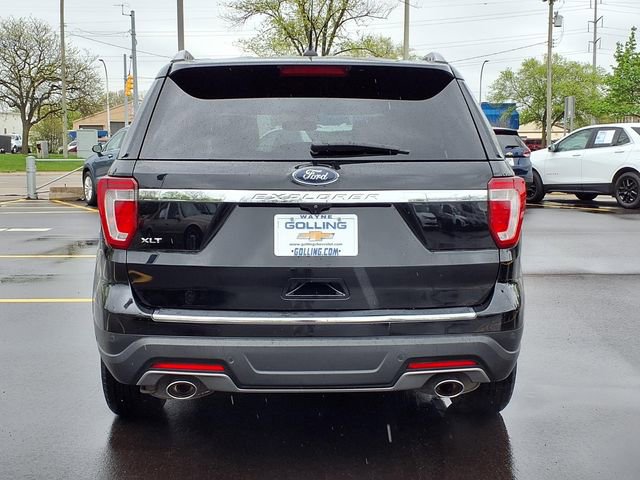 Used 2018 Ford Explorer XLT w/ Equipment Group 202A FWD image 24