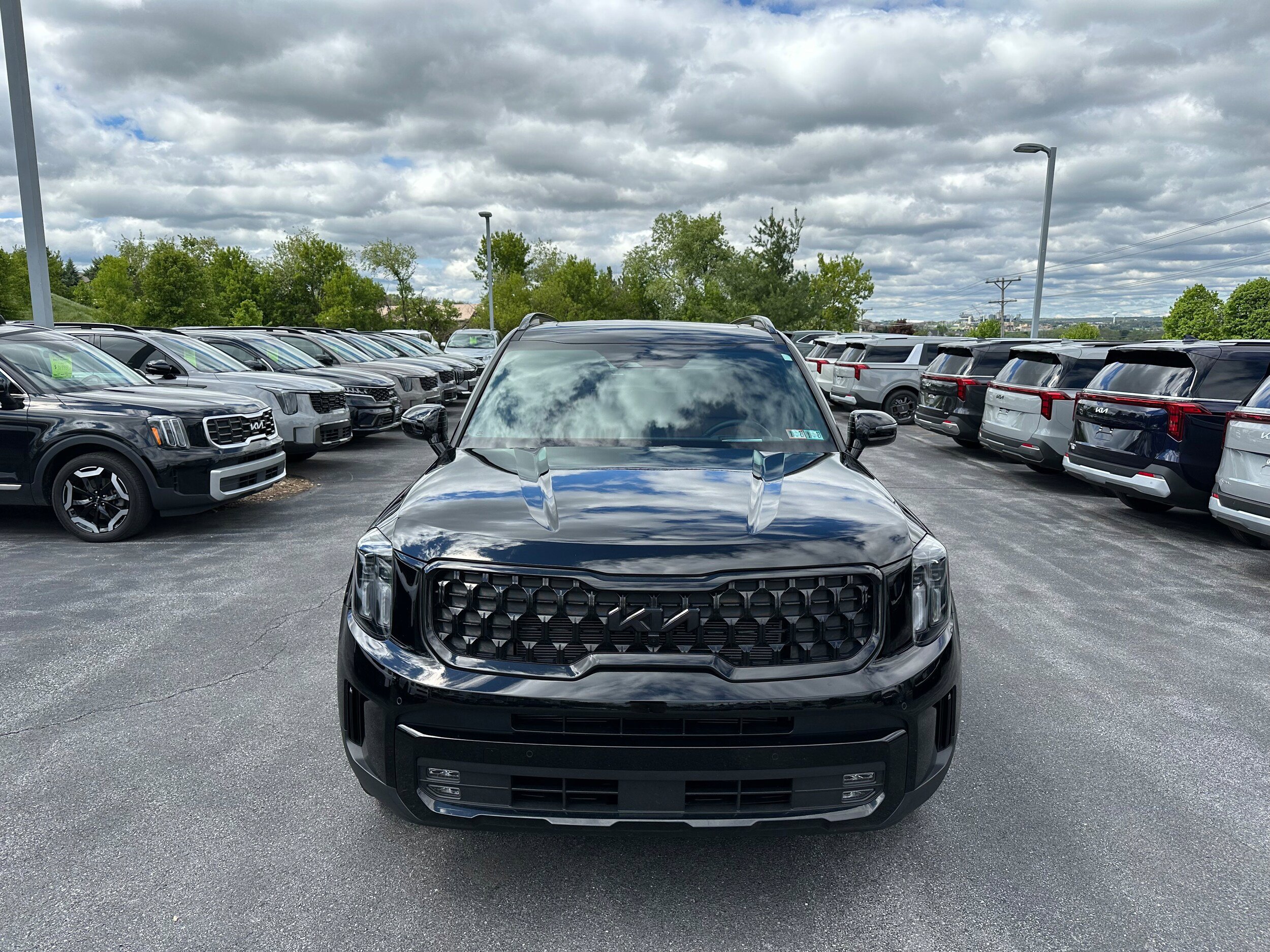 Used 2025 Kia Telluride SX Prestige X-Line AWD/4WD image 2