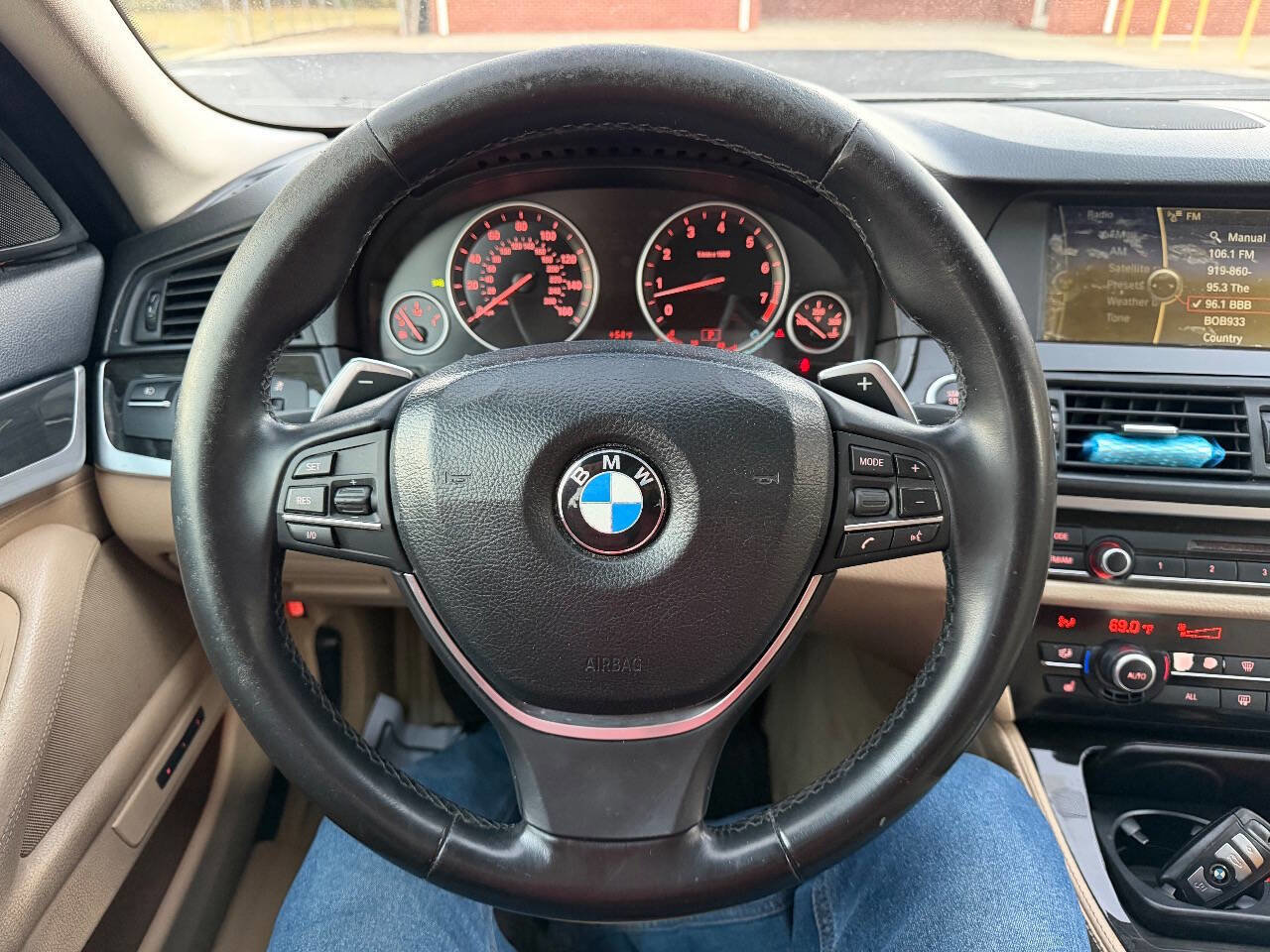 Used 2011 BMW 535i Sedan image 19