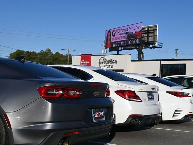 Used 2020 Chevrolet Camaro LT RWD image 8