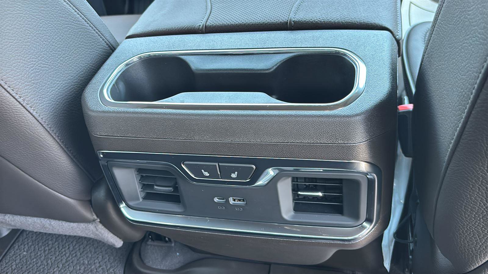 New 2026 GMC Sierra 1500 Denali AWD/4WD image 24