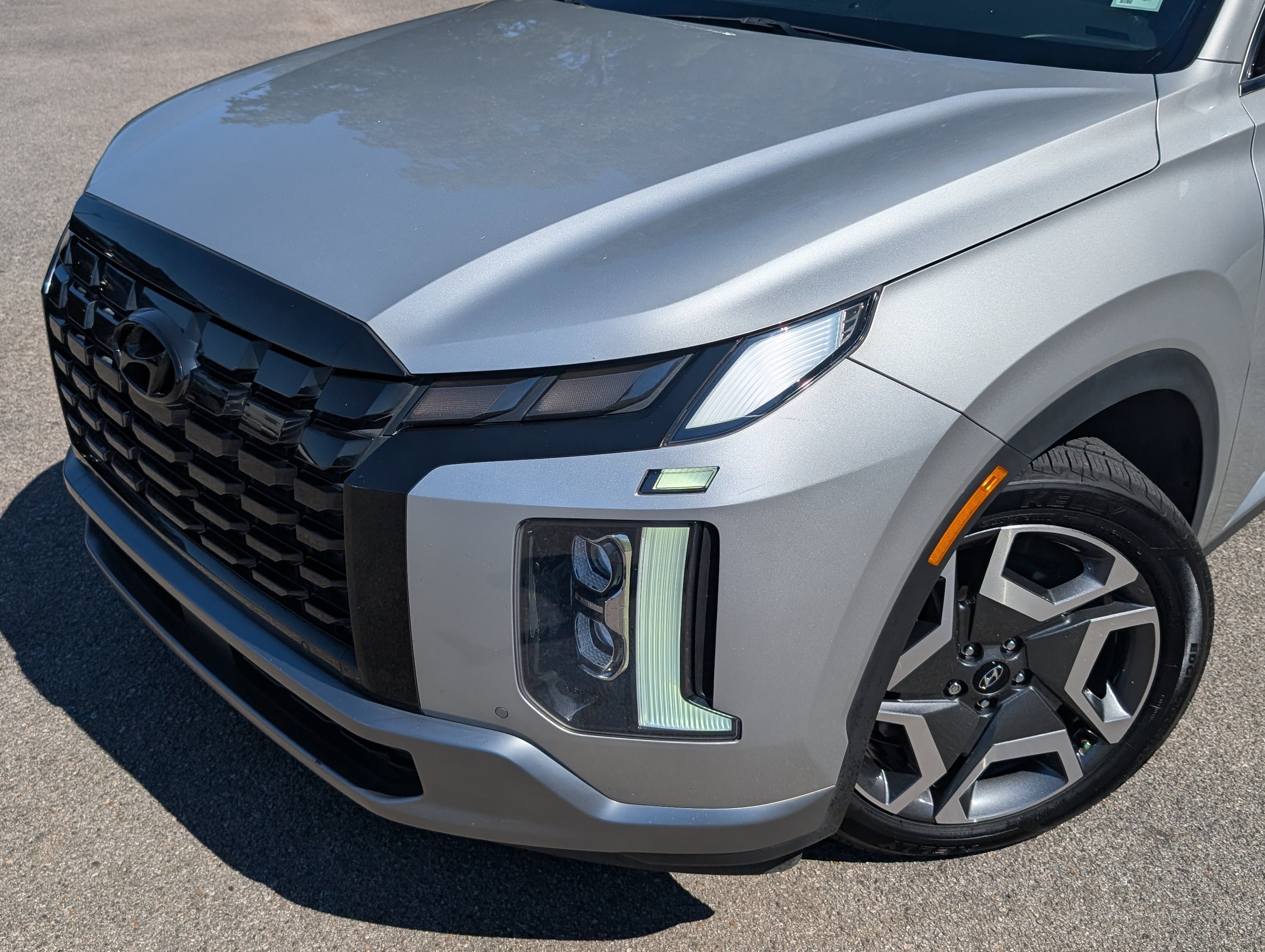 Used 2024 Hyundai Palisade SEL w/ Premium Package FWD image 13