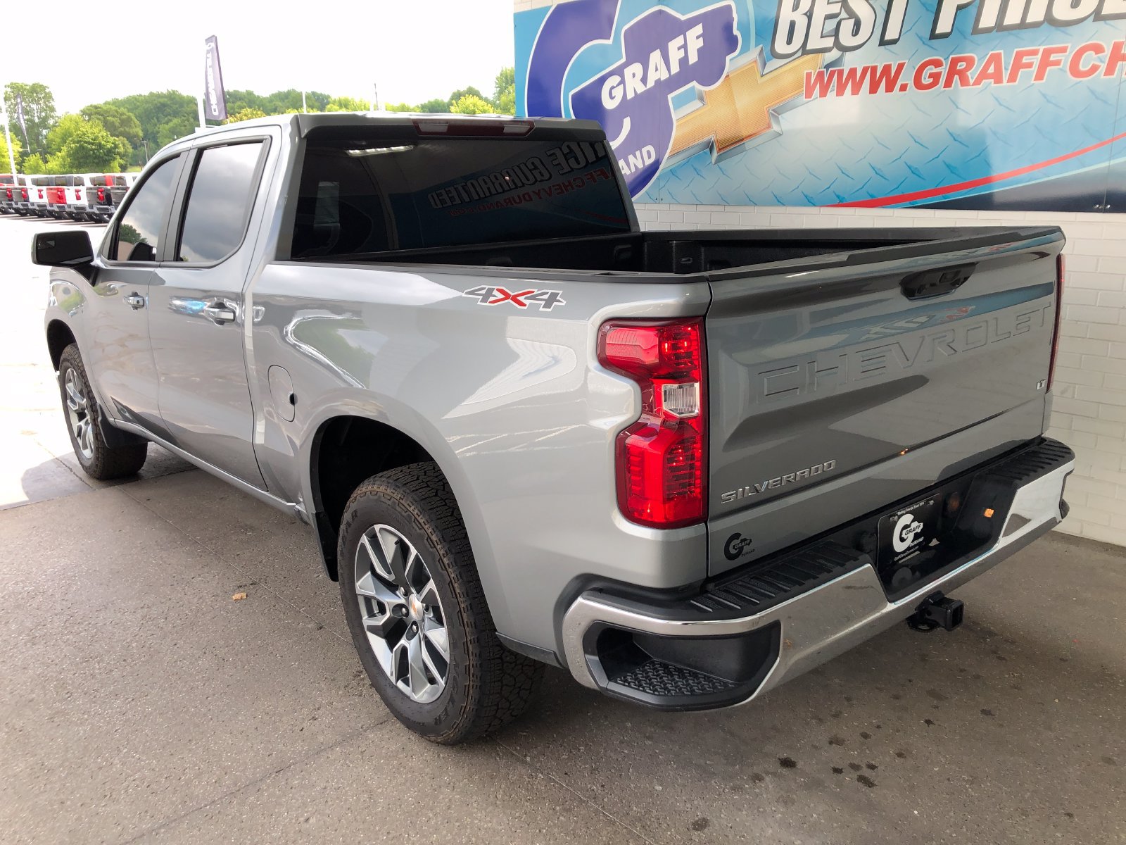 Used 2026 Chevrolet Silverado 1500 LT AWD/4WD image 6
