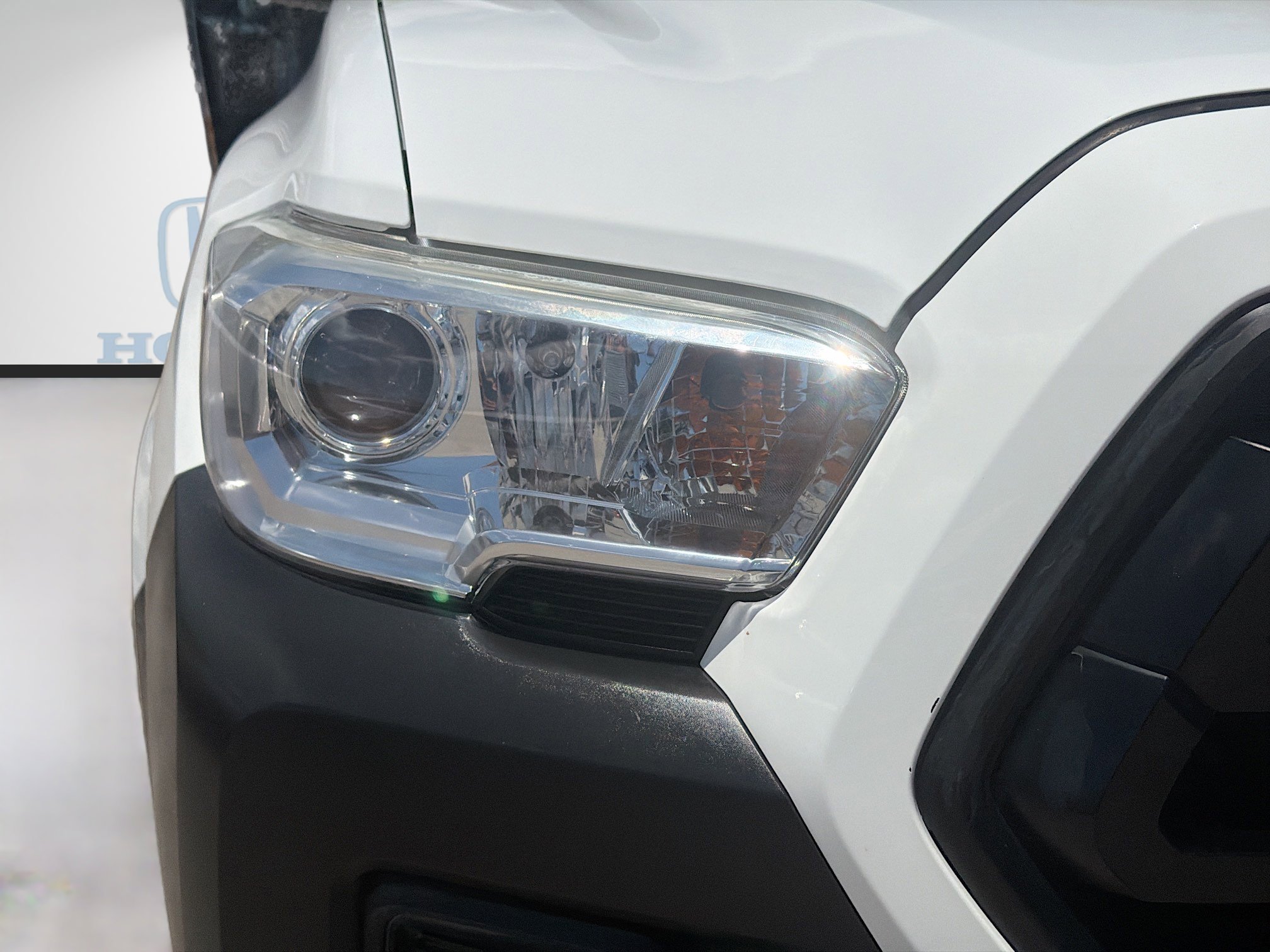 Used 2020 Toyota Tacoma SR RWD image 34