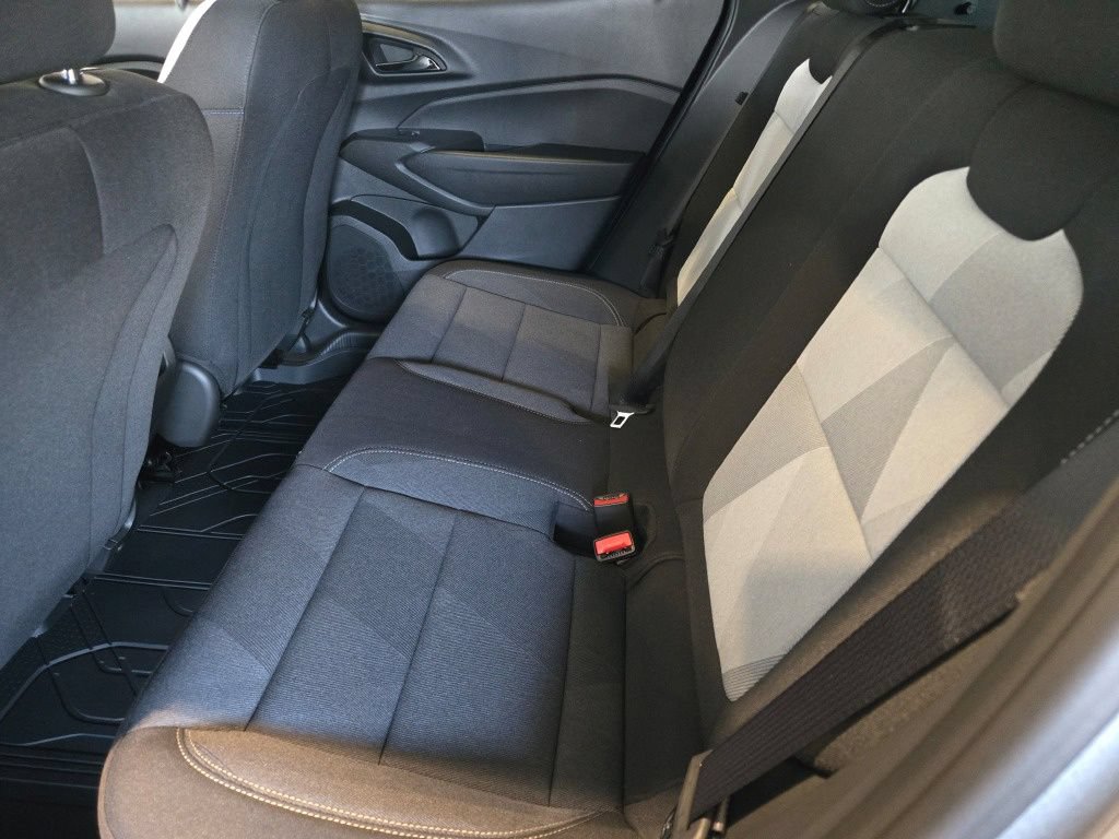 New 2026 Chevrolet Trax LS w/ LS Convenience Package FWD image 13