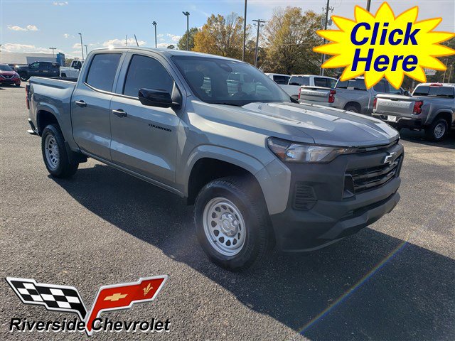Used 2023 Chevrolet Colorado W/T w/ Advanced Trailering Package image 1