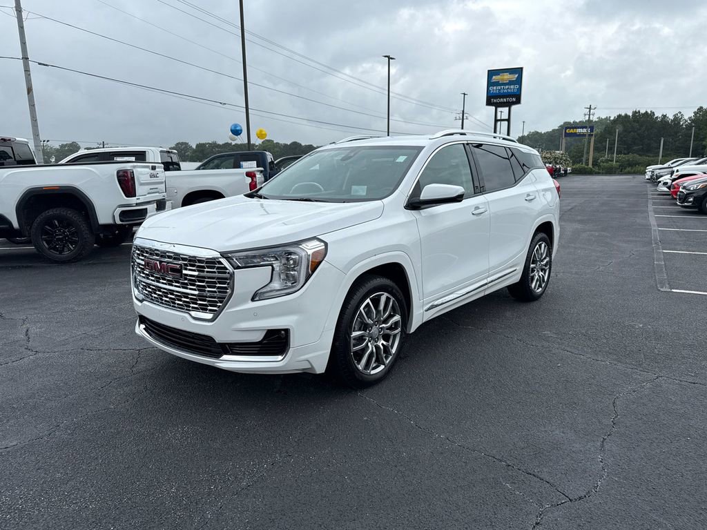 Used 2022 GMC Terrain Denali AWD/4WD image 2