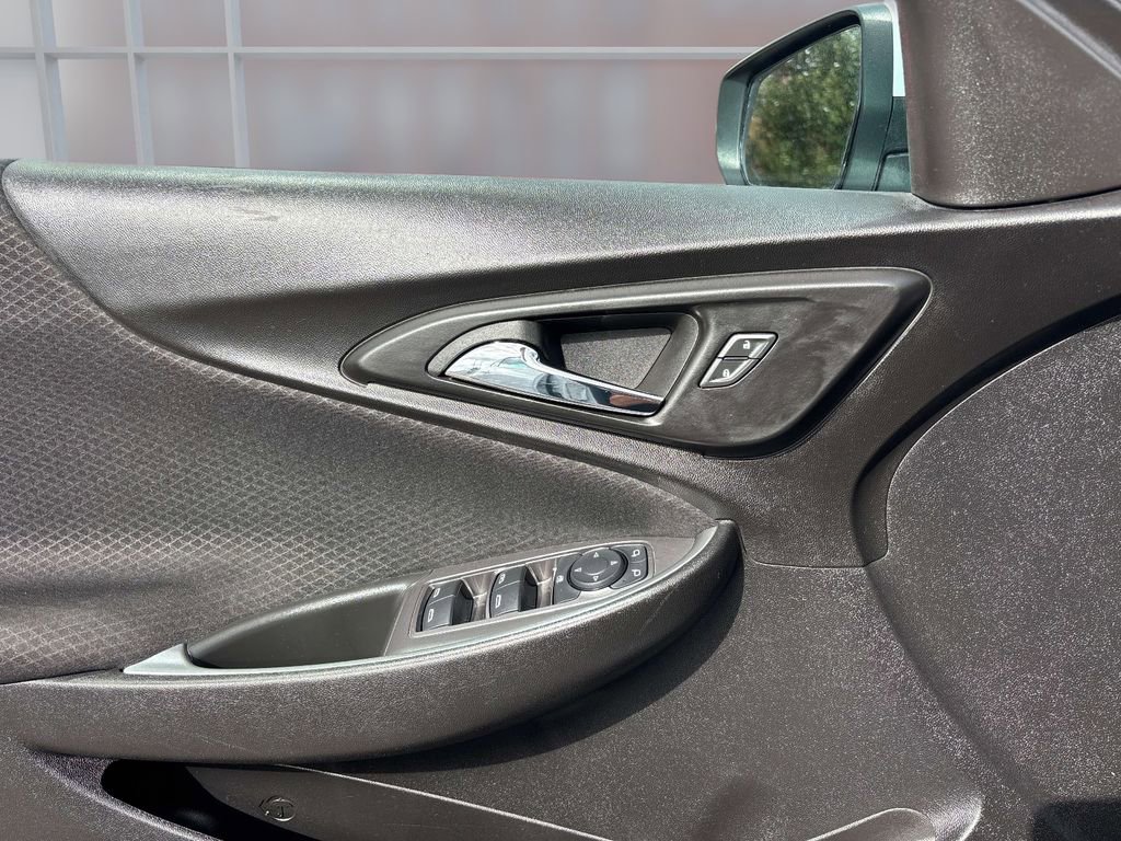 Used 2024 Chevrolet Malibu LT image 17