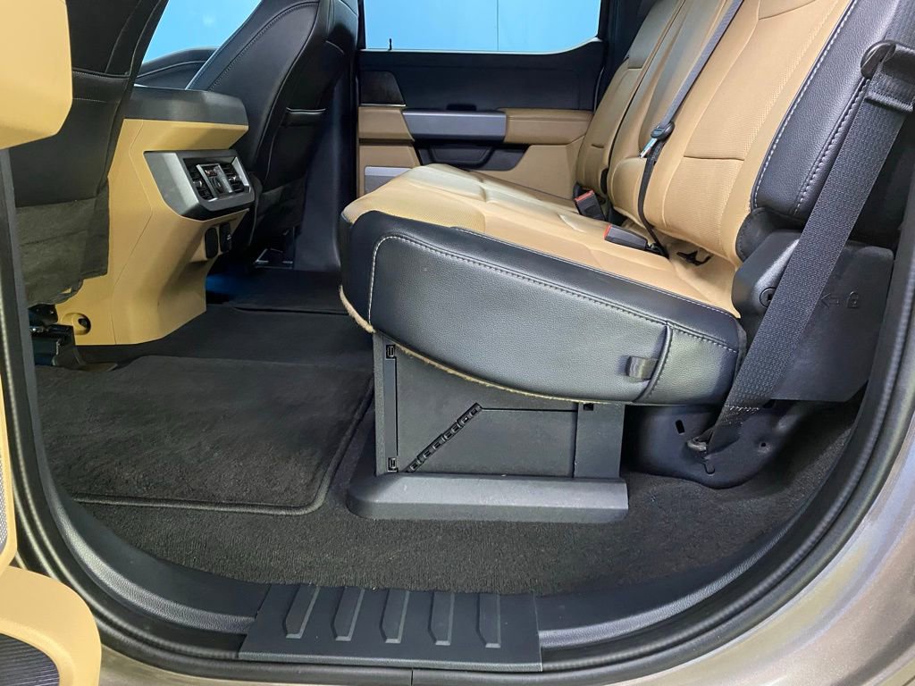 Used 2023 Ford F350 Lariat w/ Lariat Ultimate Package image 38