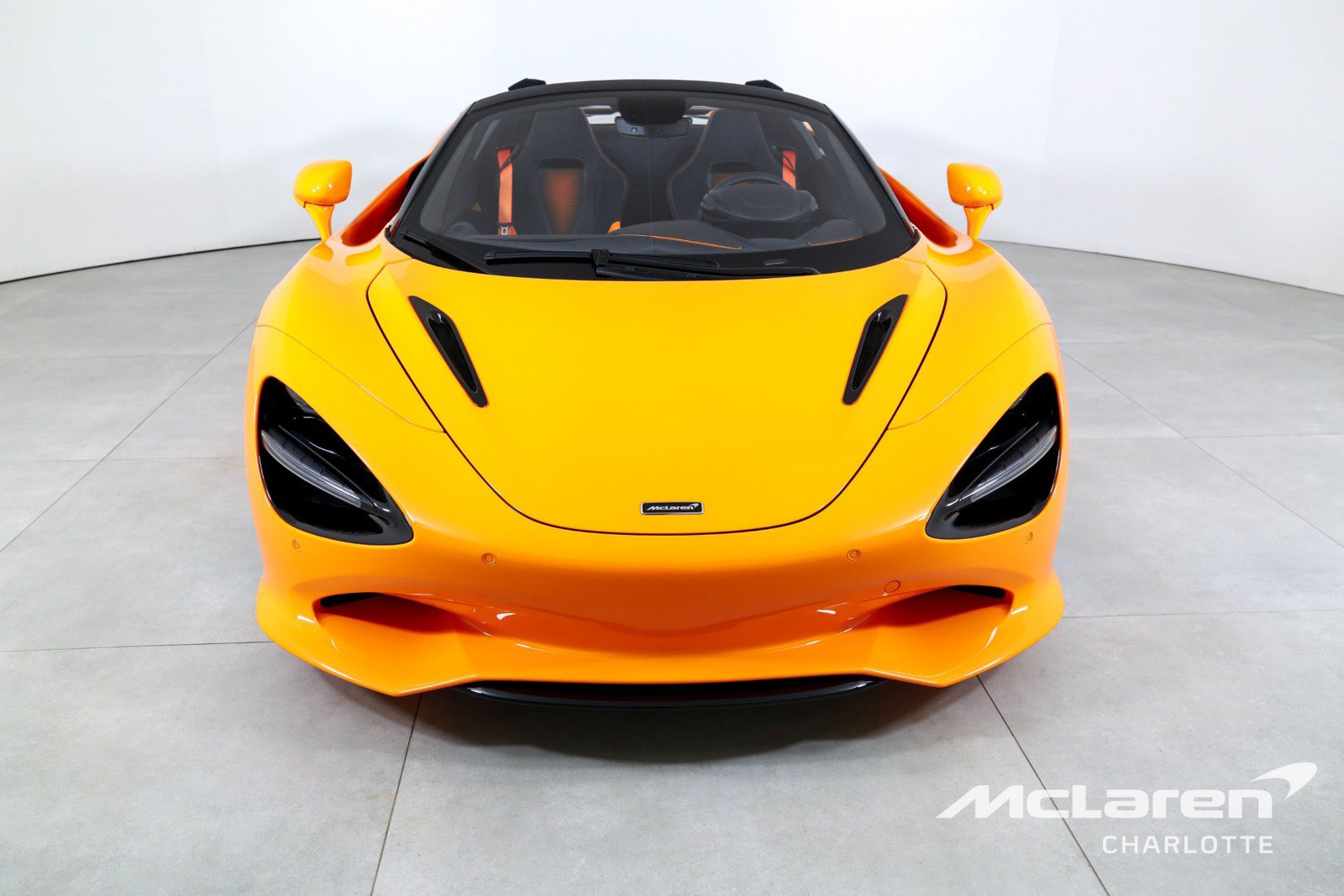 Used 2026 McLaren 750S Spider RWD image 5