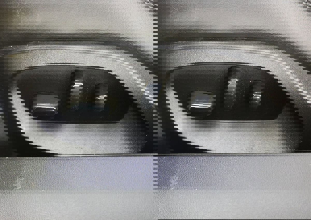 Used 2015 Chevrolet Corvette Stingray Coupe w/ 2LT Preferred Equipment Group image 20