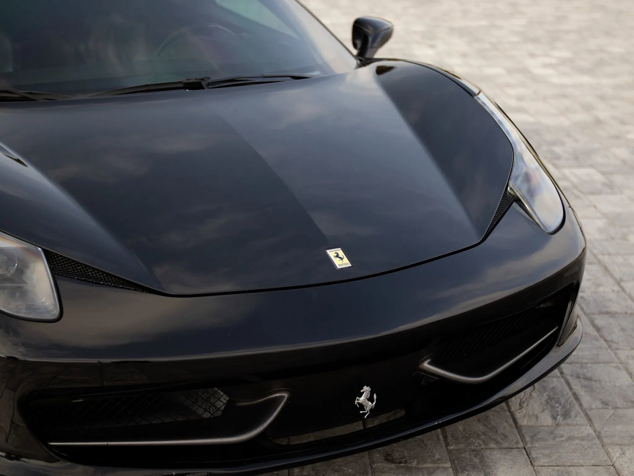 Used 2010 Ferrari 458 Italia Coupe image 6