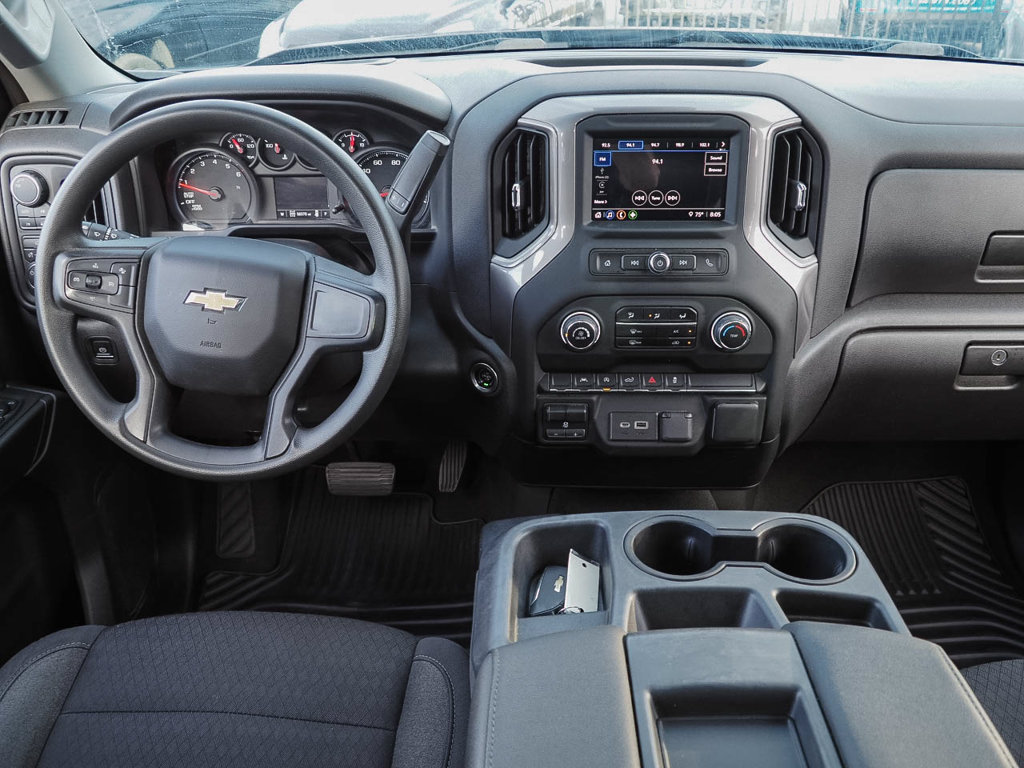 Used 2023 Chevrolet Silverado 1500 Custom AWD/4WD image 9