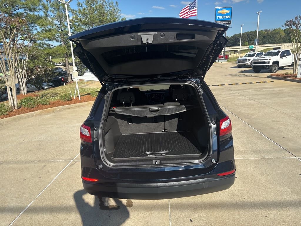 Used 2020 Chevrolet Equinox LS w/ LS Convenience Package image 12