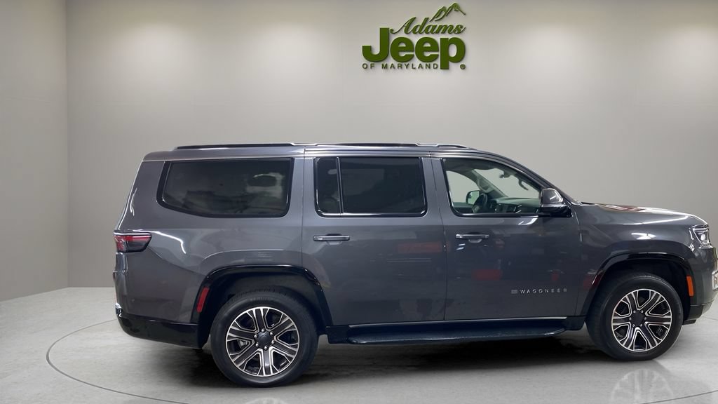 Used 2022 Jeep Wagoneer Series III AWD/4WD image 6