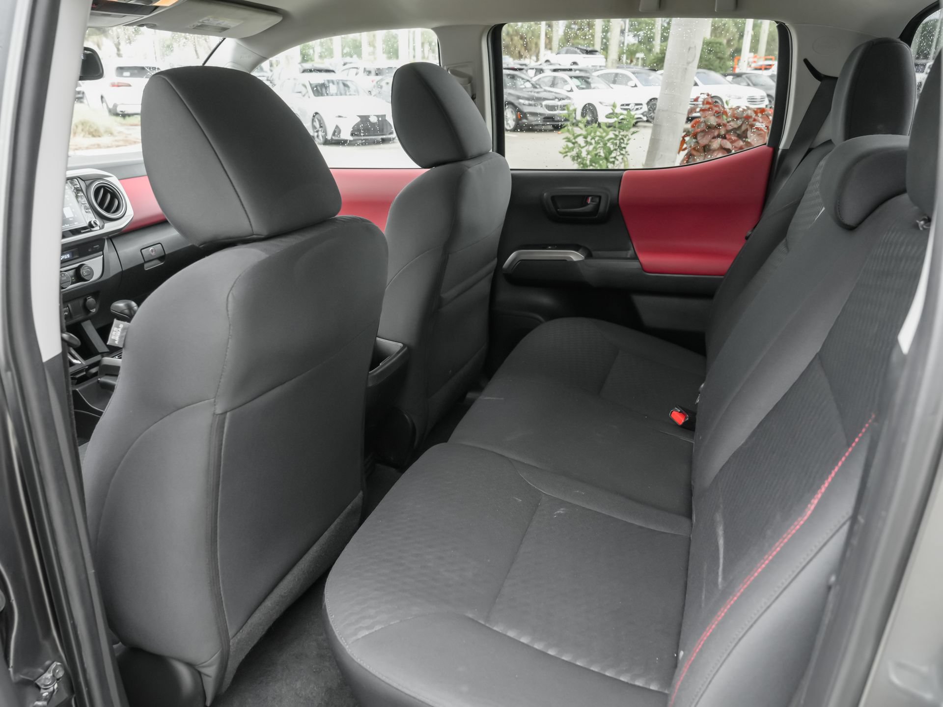 Used 2023 Toyota Tacoma SR5 AWD/4WD image 32