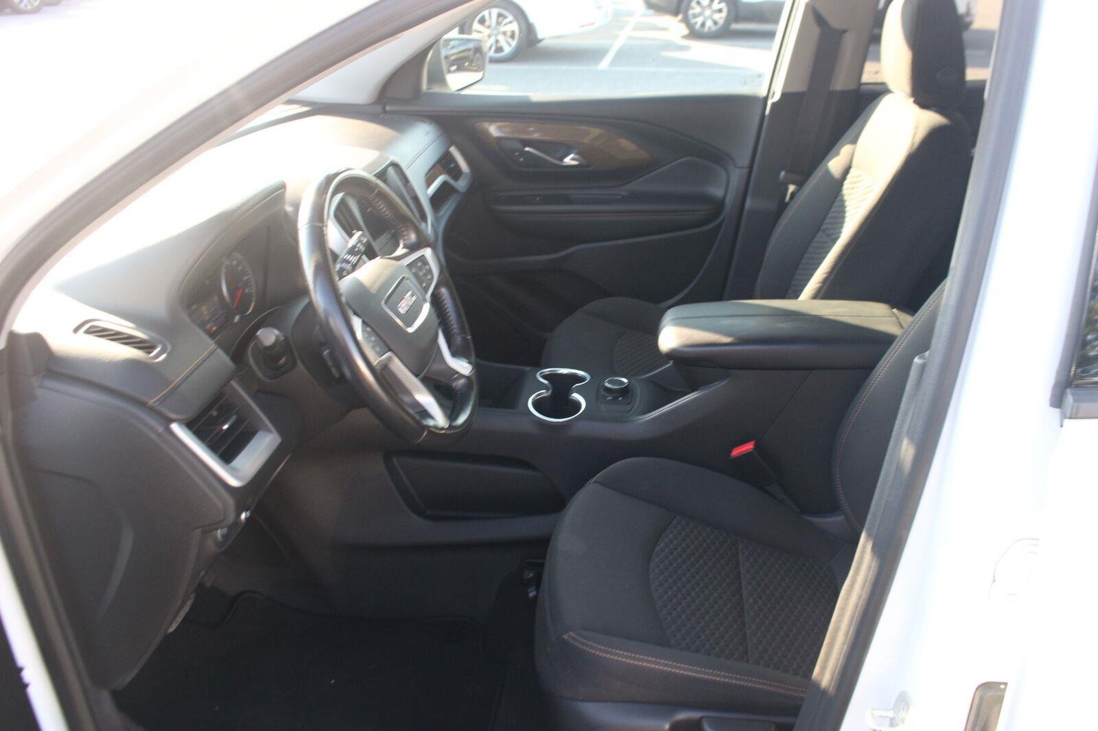 Used 2020 GMC Terrain SLE FWD image 14