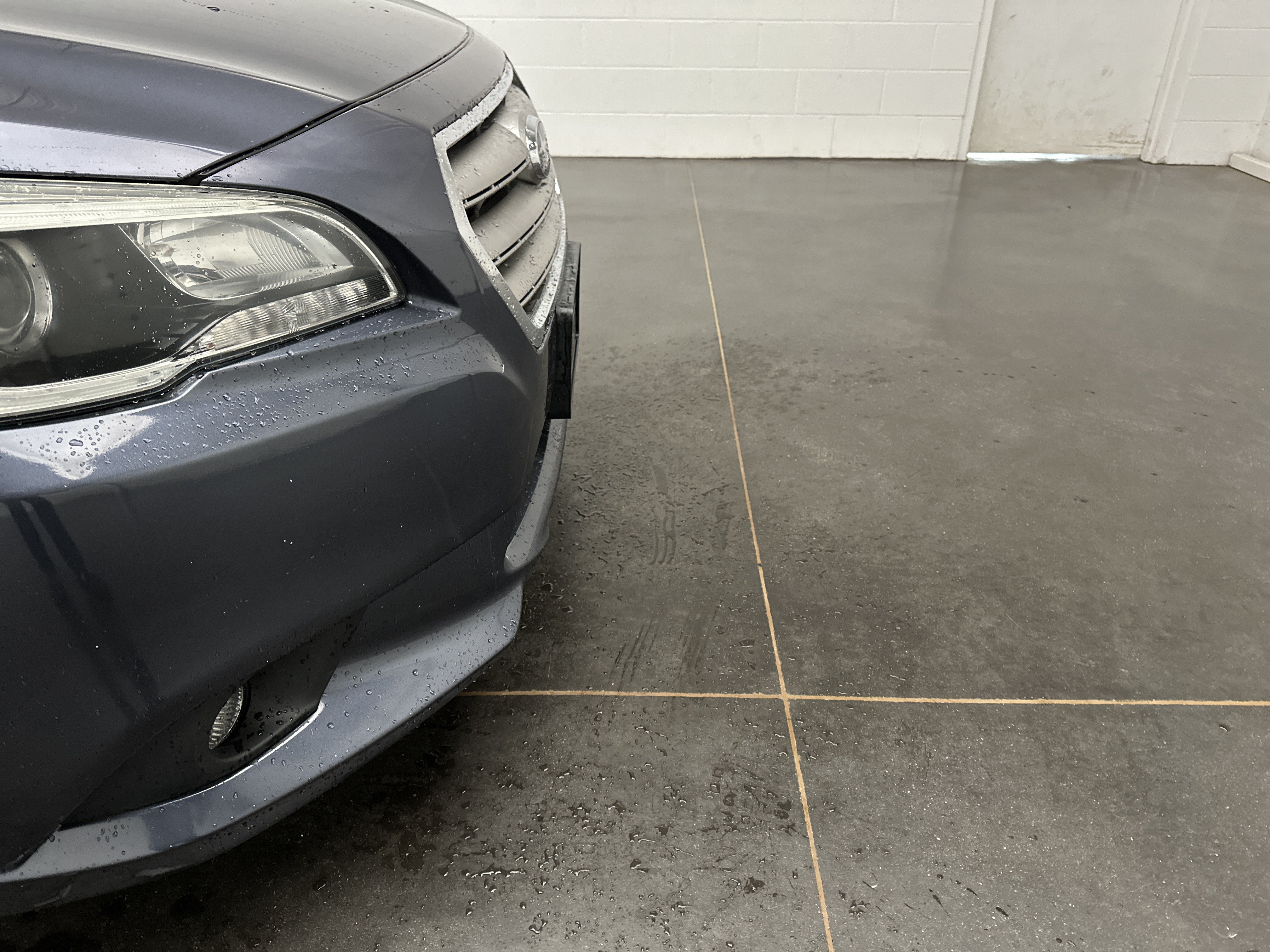 Used 2016 Subaru Legacy 2.5i Premium AWD/4WD image 2