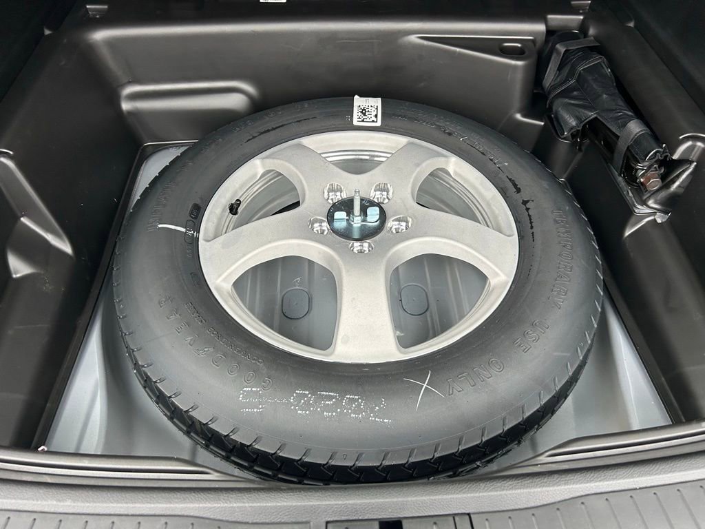 New 2026 Jeep Grand Cherokee Altitude AWD/4WD image 12
