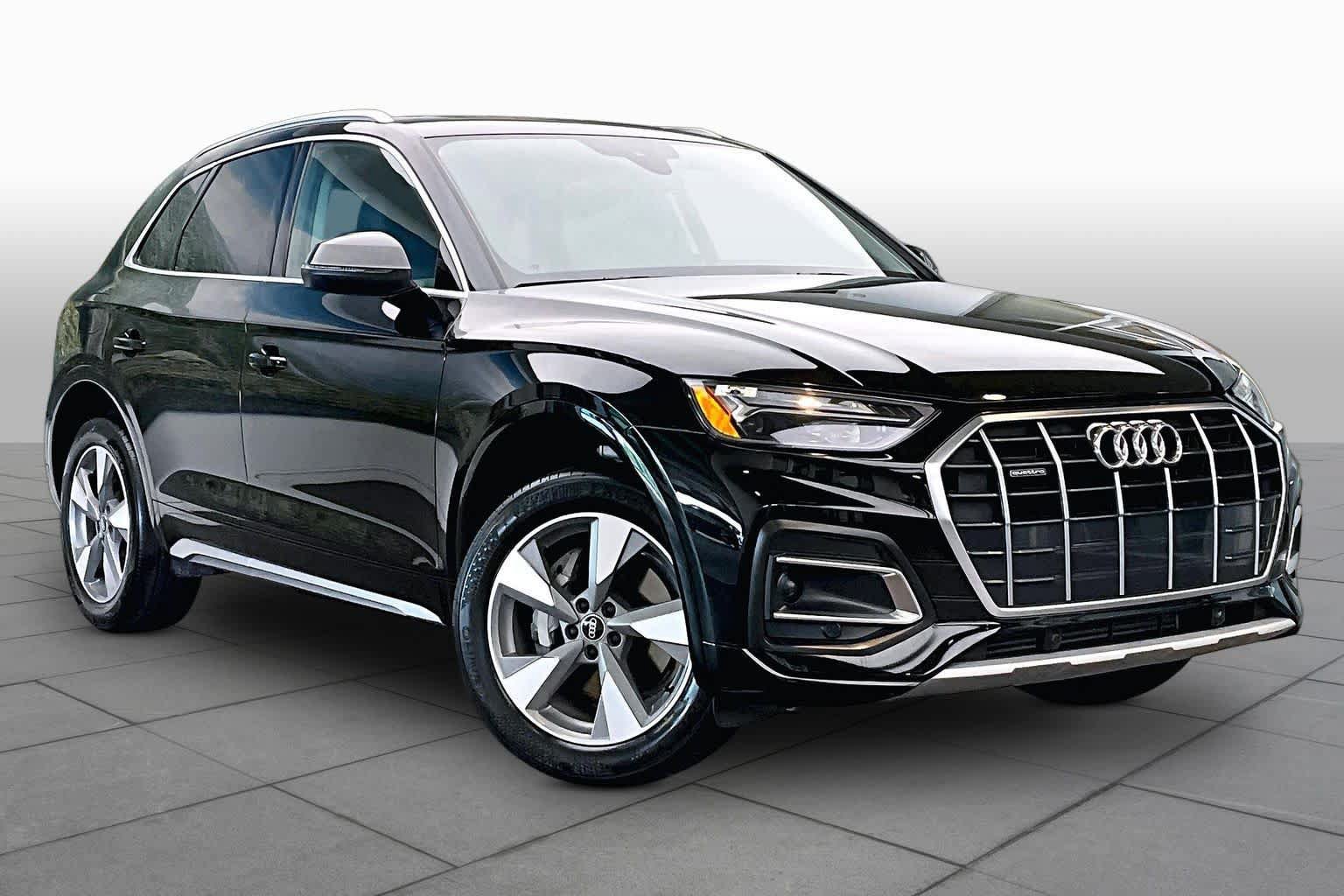 Used 2023 Audi Q5 2.0T Premium w/ Convenience Package AWD/4WD image 3