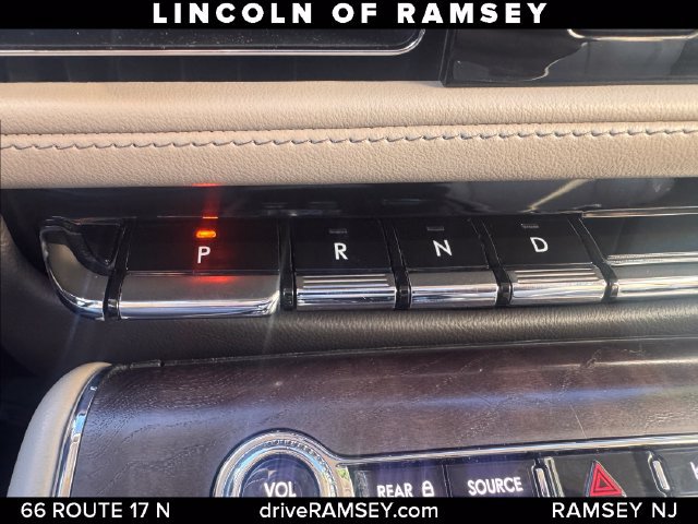 Certified 2021 Lincoln Aviator Reserve AWD/4WD image 22