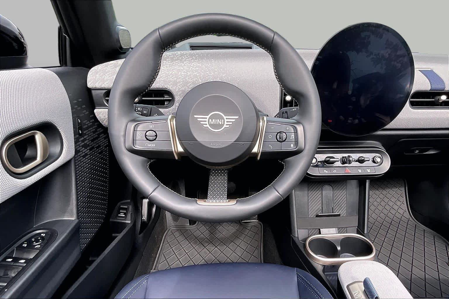 Used 2025 MINI Cooper S FWD image 5